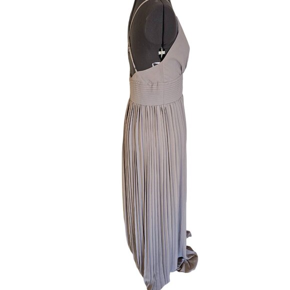 Lulus pleated maxi dress size Large spaghetti strap gray adjustable strap - Picture 3 of 12